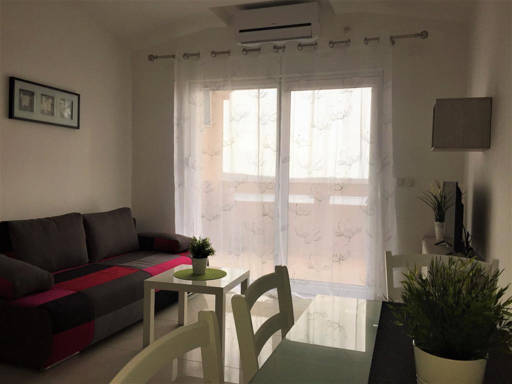 Apartmani Orhideja Rab Town Extérieur photo