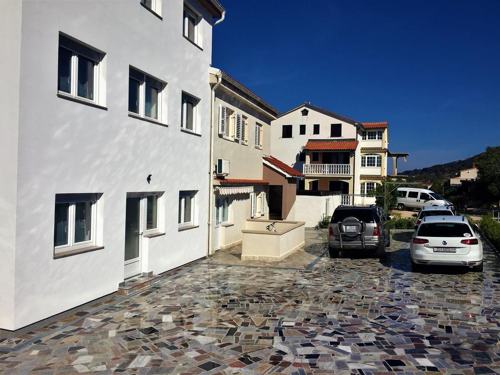 Apartmani Orhideja Rab Town Chambre photo